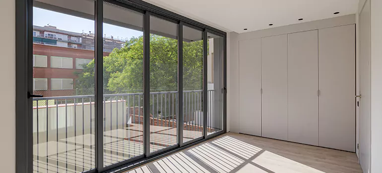 Aluminum Glazed Window Installation in Fort Lauderdale, FL