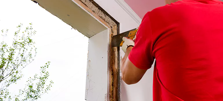 Residential Accordion Door Repair in Fort Lauderdale, FL